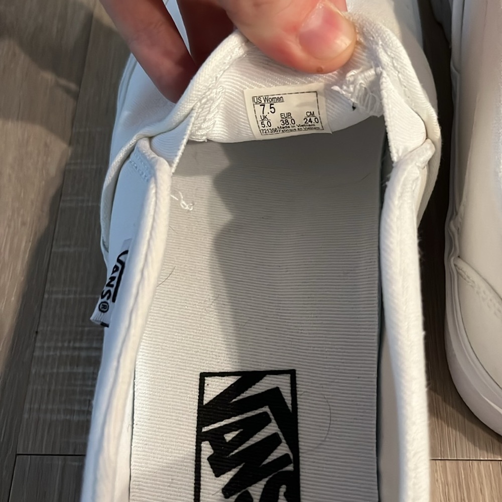 White Vans - Picture 3 of 3